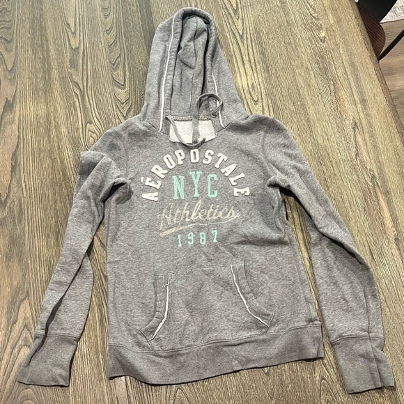 Aeropostale Sweatshirt Hoodie Embroidered Logo Pocket Front Pullover Gray Size M - Picture 1 of 6
